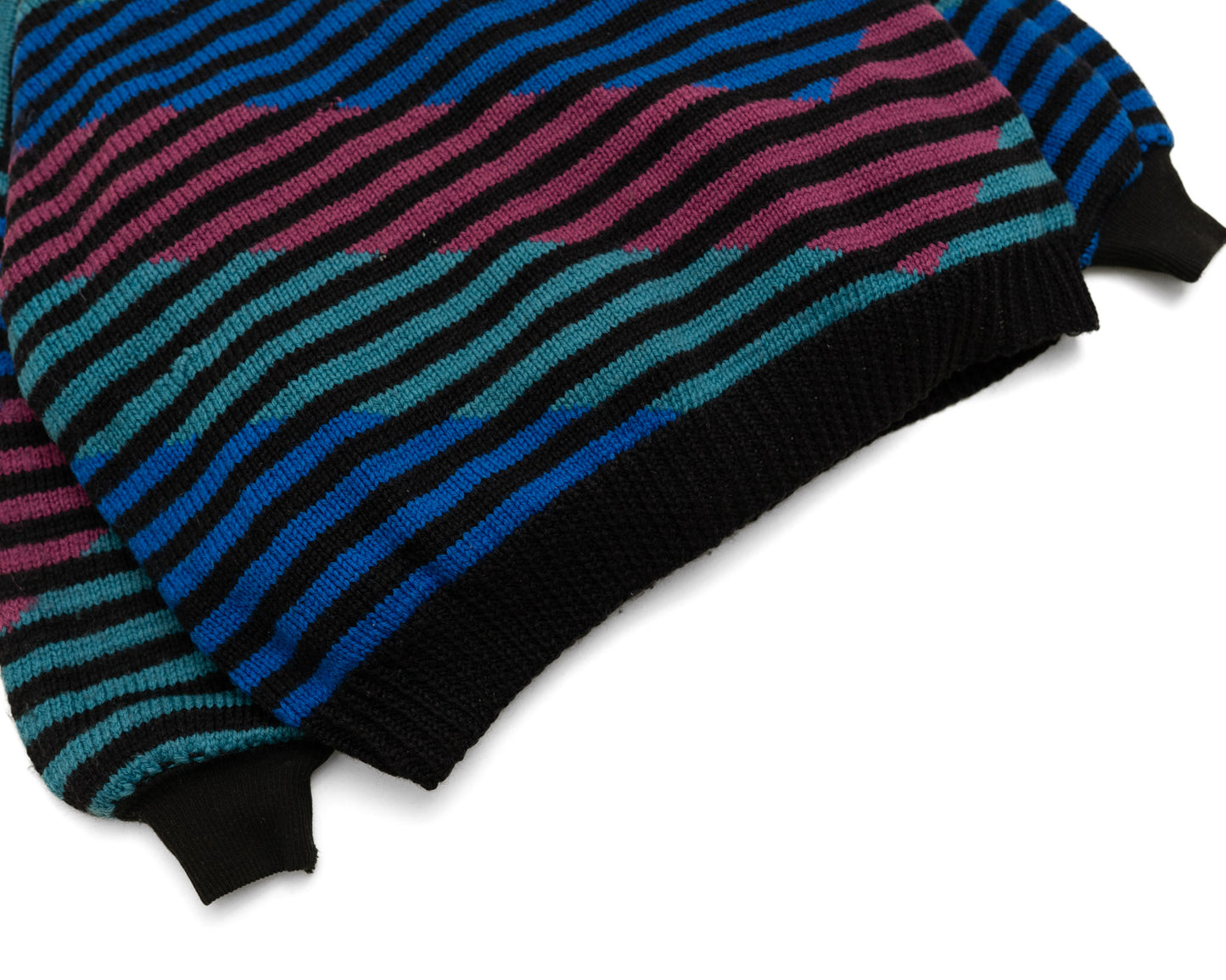 Multi color design knit